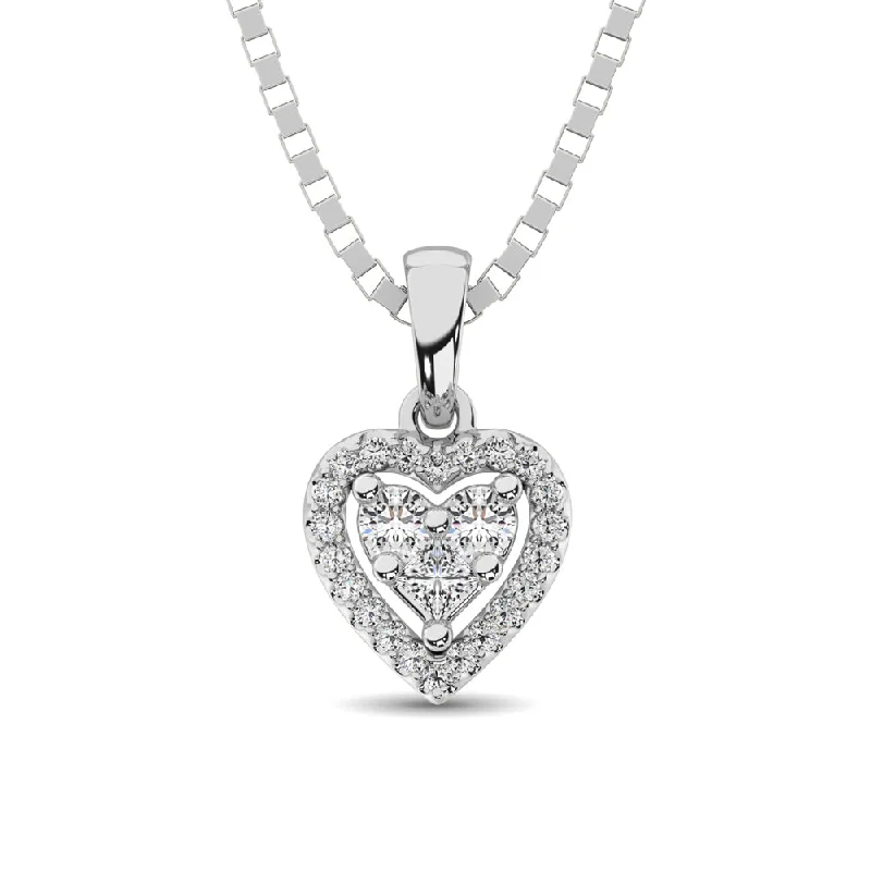 Women’s silver necklace-10K White Gold 1/6 Ct.Tw. Diamond Heart Pendant