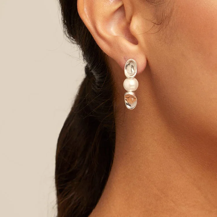 Women’s dangling pearl earrings-UNOde50 Legend Earrings - Silver