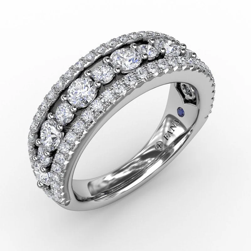 Women’s luxurious engagement ring design-Triple Row Diamond Band R2029