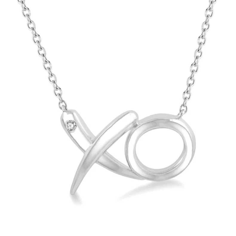 Women’s simple necklace-Sterling Silver Diamond XO Pendant