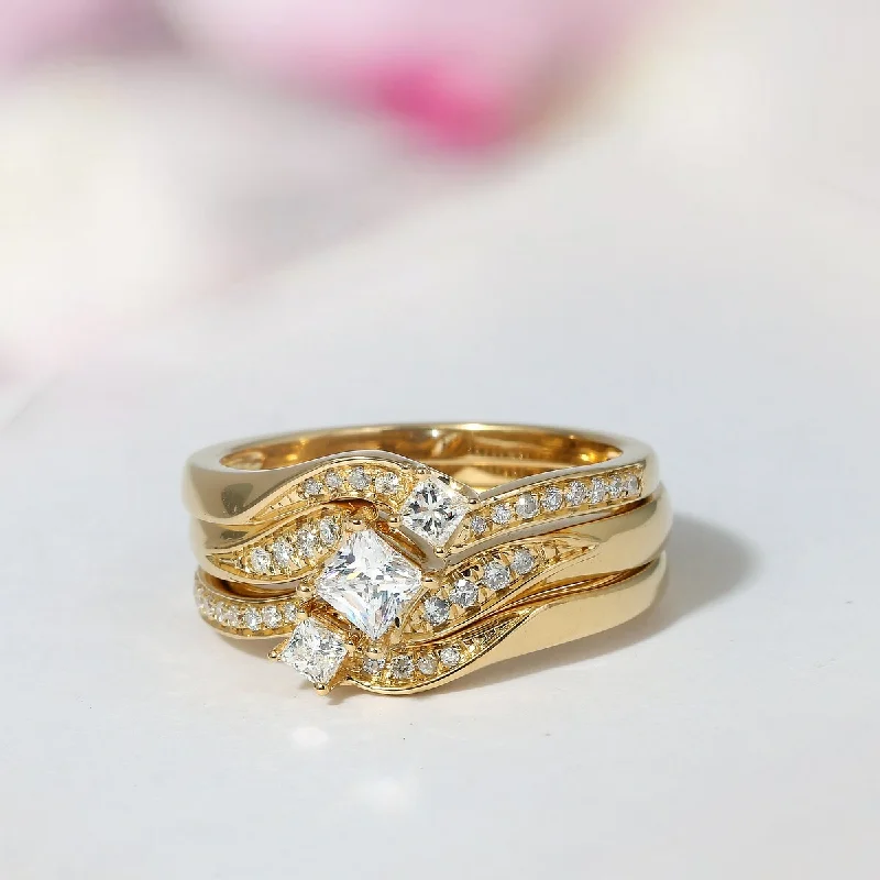 Women’s solitaire ring-De Couer 14k Yellow Gold 1ct TDW Diamond Bridal Ring Set